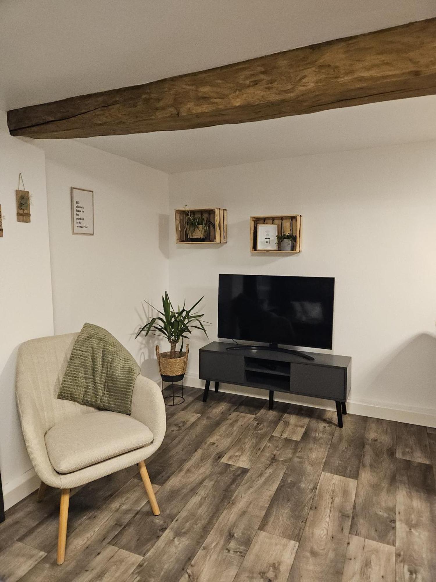 Gemuetliche Ferienwohnung Im Westerwald - "Ferienwohnung Grau" Weitefeld Buitenkant foto